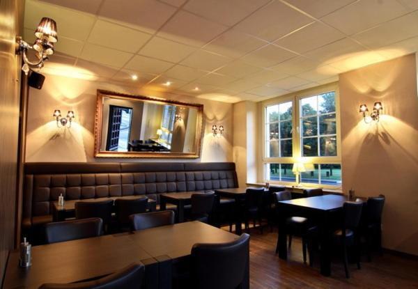 Hotel Restaurant Zum Loewen Duisburgo Esterno foto